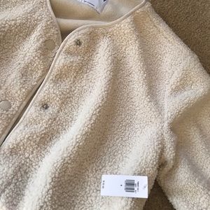 Off white old navy button up fuzzy coat with tags never worn.